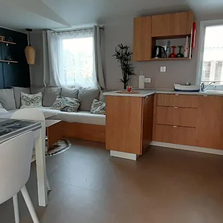 Mobil'home Neuf Montourey A Campsite *